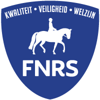 Het logo van de FNRS, de Federatie van Nederlandse Ruitersportcentra.